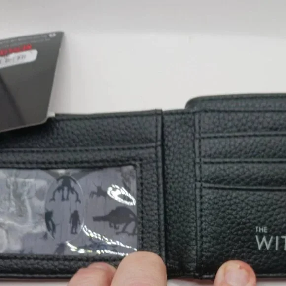 The Witcher Kaer Morhen Logo Bifold Wallet -New With Tags Black - Picture 3 of 9